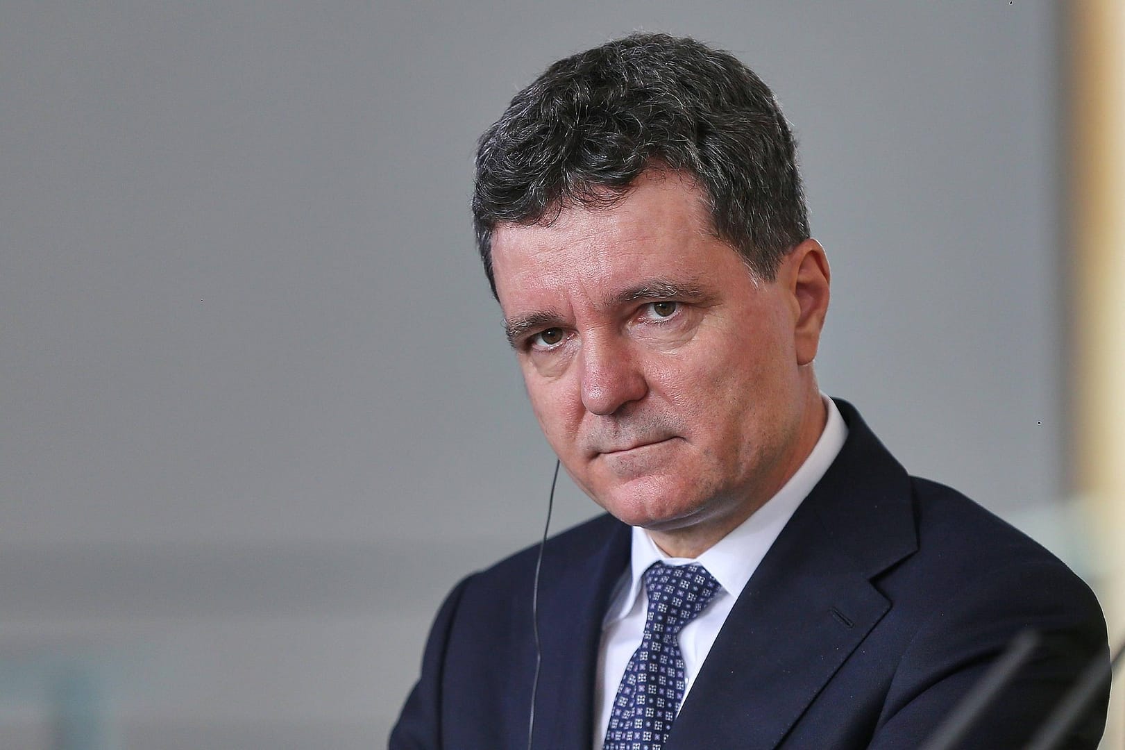 Războiul (civil) pentru „reformarea României” și o ecuație pentru matematicianul Dan