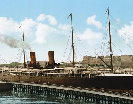 O tragedie mai mare decât pe Titanic. Dezastrul naval în care copiii și femeile au fost lăsați să moară după ce au fost loviți și înjunghiați