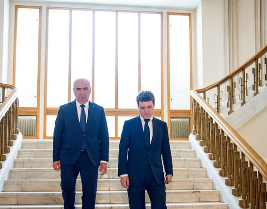 Nicușor Dan îl va desemna premier pe Ilie Bolojan săptămâna aceasta. Cei doi au negociat duminică seară SURSE