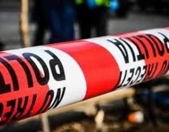 Miros de gaze într-o școală din Capitală, unde sunt amenajate secții de votare