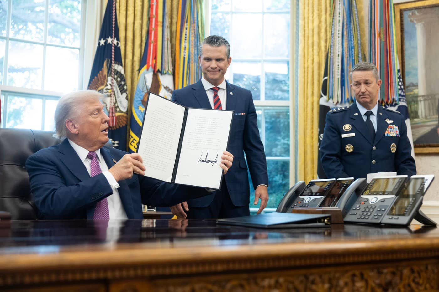 Donald Trump a semnat ordinul pentru noul nume al Pentagonului. „Am obținut pace datorită faptului că suntem puternici”