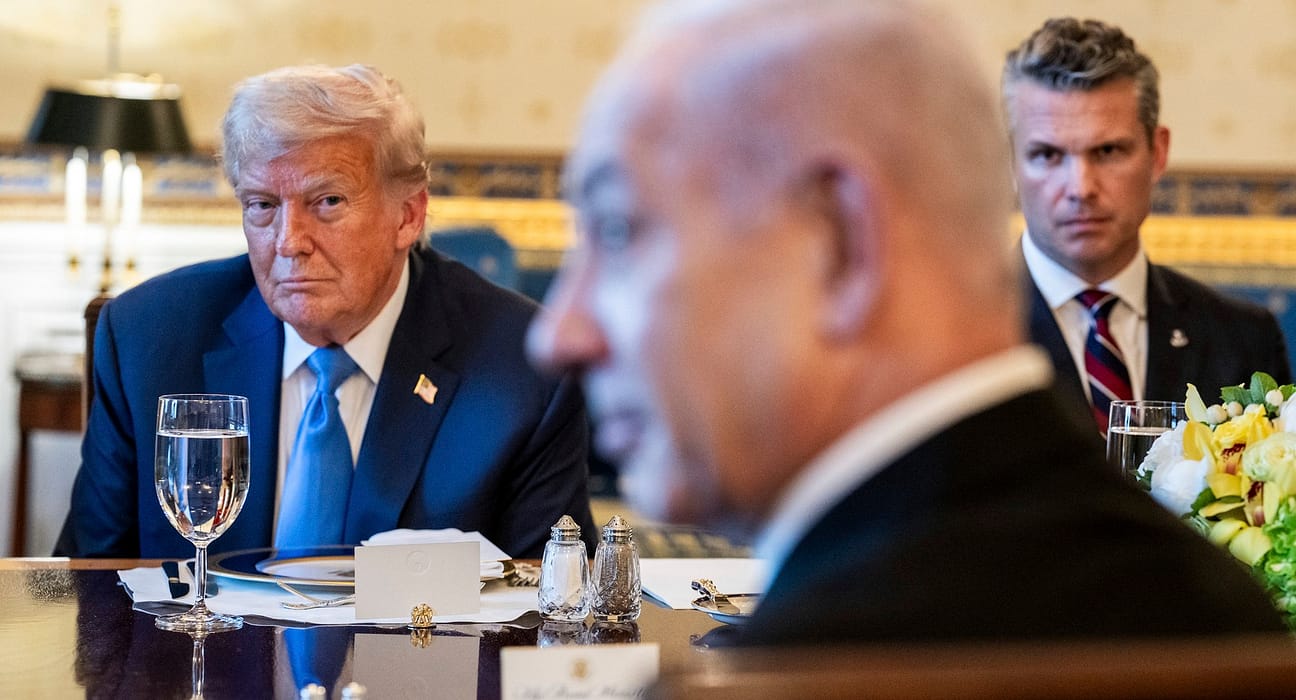 Trump își completează declarația inițială și arată clar cu degetul spre Netanyahu: „Din păcate, prea târziu pentru a opri atacul” Israelului asupra Qatarului