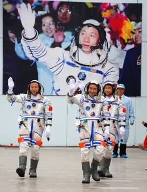 FOTO https://www.astropt.org