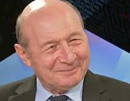 Traian Băsescu: „PNL și PSD trebuie să se reformeze / Un guvern minoritar nu este o soluție într-o situație de criză”