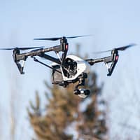 Marea Britanie ia măsuri împotriva dronelor neidentificate. Incidentele care au dus la schimbarea legii