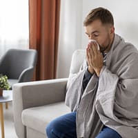 Aerul curat, un mit? Cum poluarea casnică îți poate înrăutăți astmul