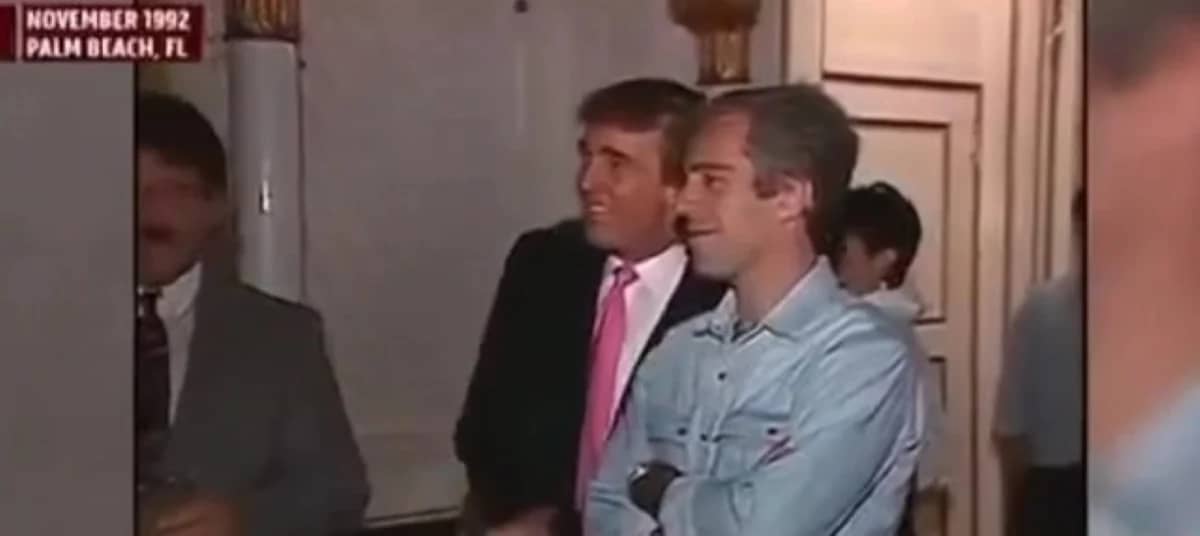 Donald şi Epstein erau foarte apropiaţi în 1992. FOTO: captură video