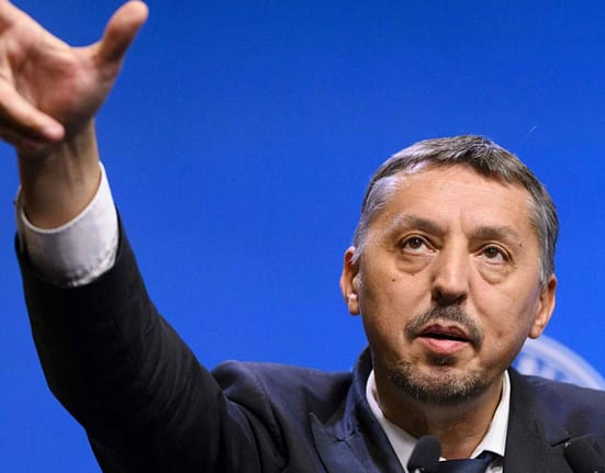 Daniel David, întrebat dacă sunt profesori de matematică care predau chimie: Sunt