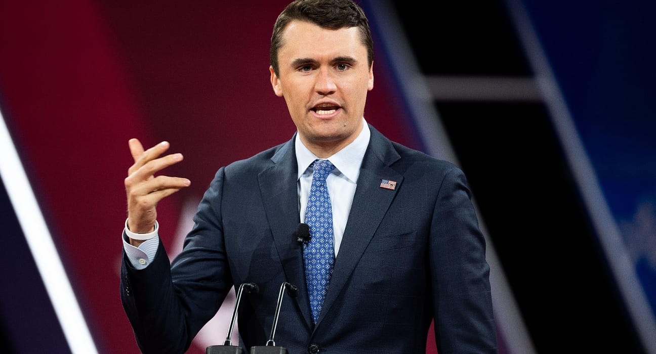 A fost găsită arma care ar fi fost folosită la uciderea lui Charlie Kirk. Ce scria pe muniție