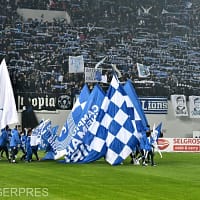 Universitatea Craiova şi-a consolidat poziţia de lider în Superligă după rezultatul cu Farul