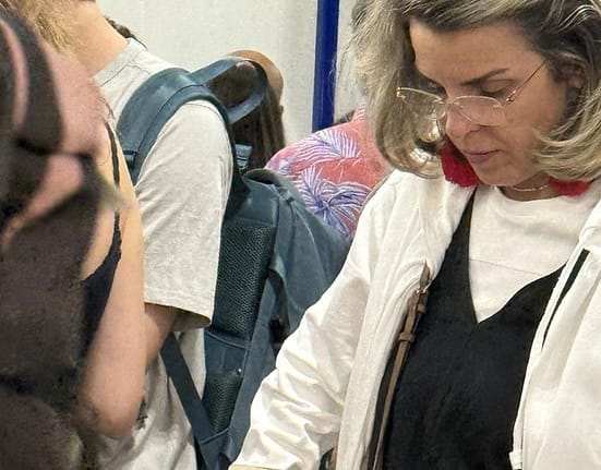 Cristela Georgescu dă plaiurile românești pe vacanța în Grecia. „Suveraniști de carton, își fac concediile în Europa aia pe care o hulesc”