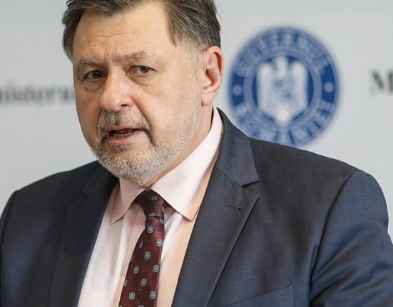 Ce e mai dăunător pentru sănătate: zahărul sau alcoolul? Cum răspunde ministrul Sănătăţii