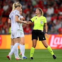 S-a încheiat prima seară de la Euro 2025 de fotbal feminin. Meci infernal pentru Alina Peșu