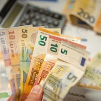 Rectificarea bugetară: Ministerele și instituțiile care primesc mai mulți bani