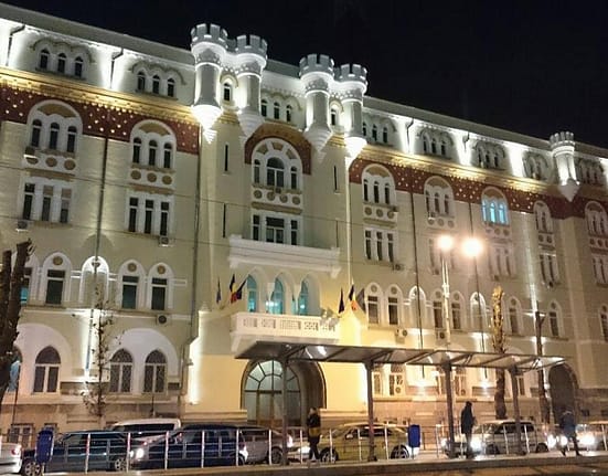 Poliția Română, la al zecelea contract încheiat cu aceeași firmă, pentru renovarea, repararea și igienizarea sediilor