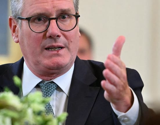 Keir Starmer cere eliberarea ostaticilor și mai mult ajutor pentru Gaza, la doi ani de la atacurile din 7 octombrie