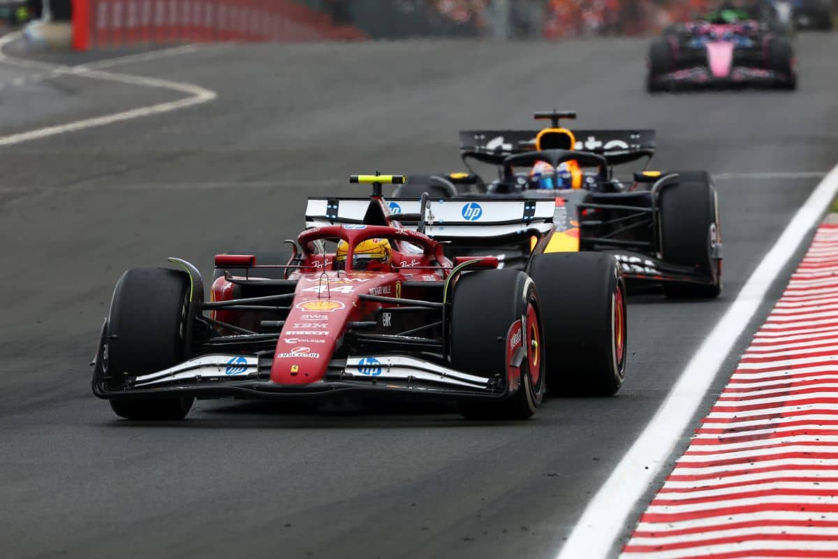 Max Verstappen și Lewis Hamilton au explicat incidentul de la Hungaroring: „S-a speriat și a ieșit de pe pistă”