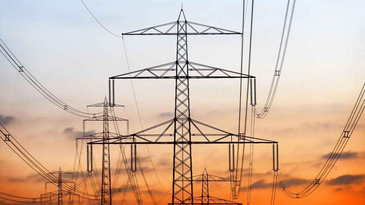 România accelerează reforma pieței de energie: cinci măsuri pentru prețuri corecte și stabilitate