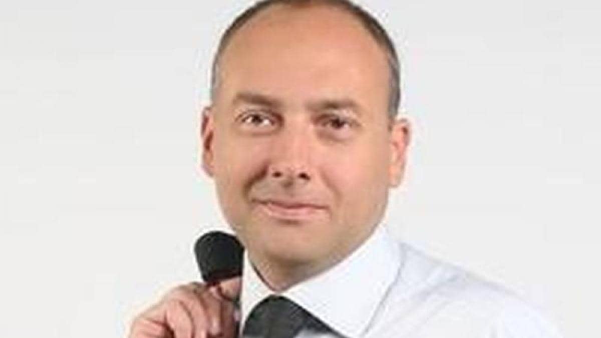 Bună dimineața, domnule Abramovici! Sau despre cum elitele știu totul, iar ceilalți doar bănuiesc