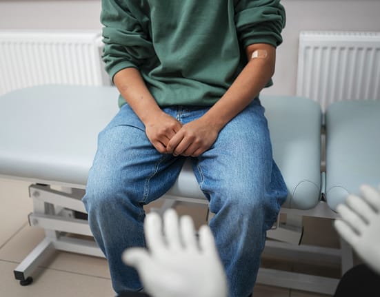 Cancerul și lupta cu boala: De ce unii pacienți se vindecă mai repede / video
