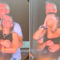 VIDEO „Festival” de meme-uri și glume în online după momentul viral de la concertul Coldplay cu CEO-ul îmbrățișat cu o colegă