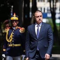 Război pe tema soldelor militarilor