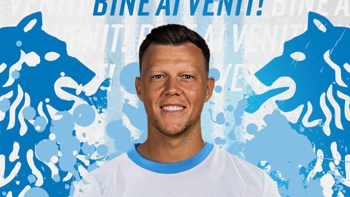 Adrian Rus a semnat cu Universitatea Craiova: ”Bun venit la Știința!”
