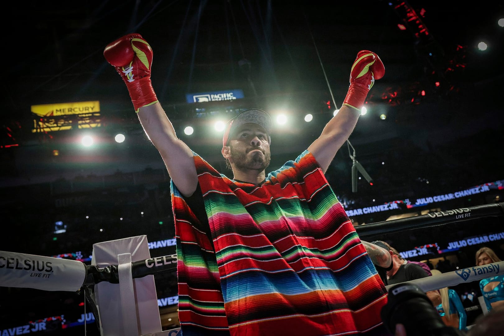 Pugilist de renume, de 4 ori campion, arestat imediat după deportare. Acuzații că a fost un „sicario” al temutului cartel Sinaloa