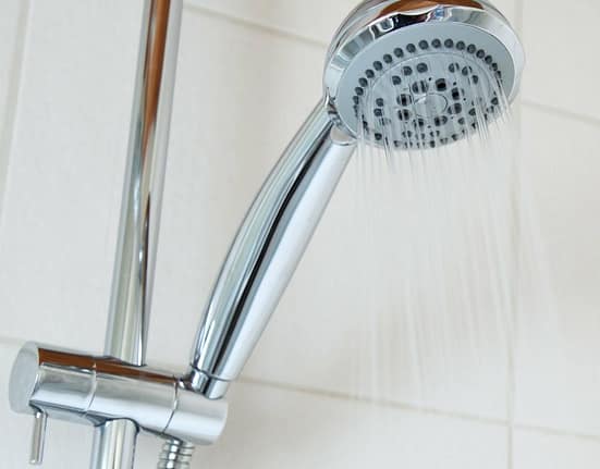 Prahova: În unele localități apa nu a ajuns încă. În altele au fost înregistrate avarii