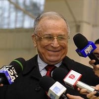 Ultimele informații despre starea de sănătate a lui Ion Iliescu: „Se impune menținerea internării la terapie intensivă”