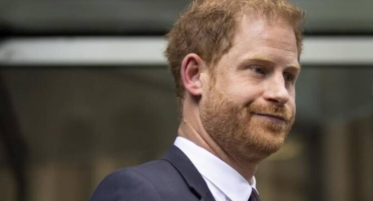 Prințul Harry se confruntă cu o profundă criză de identitate. Cine este el, în afara Coroanei britanice?