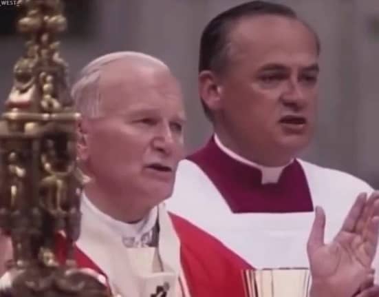 Încercarea de asasinare a Papei Ioan Paul al II-lea. Cum a reacționat Suveranul Pontif față de atacator