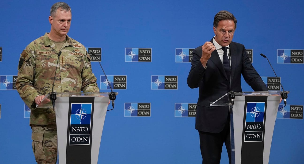 VIDEO Șeful NATO anunță că alianța va lansa o nouă misiune pentru întârirea flancului estic, după incursiunea dronelor rusești în Polonia. Rutte menționează și incidentele cu dronele căzute în România