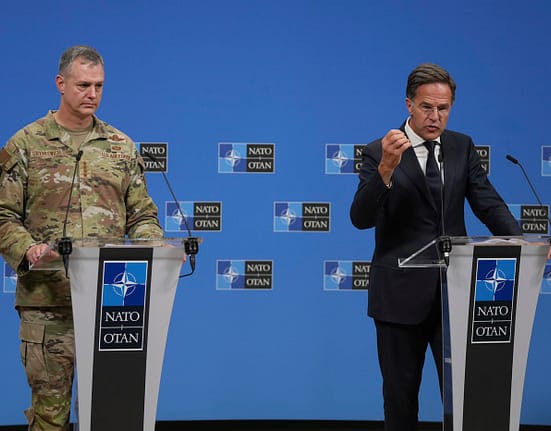 VIDEO Șeful NATO anunță că alianța va lansa o nouă misiune pentru întârirea flancului estic, după incursiunea dronelor rusești în Polonia. Rutte menționează și incidentele cu dronele căzute în România