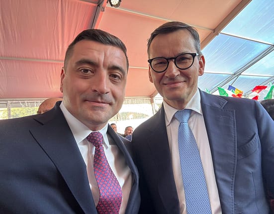 EXCLUSIV. Unul dintre cei mai importanți aliați europeni ai lui George Simion vrea ca acesta „să nu se lase niciodată șantajat de Comisia Europeană și dă un exemplu. „Nu știu dacă veți publica asta”