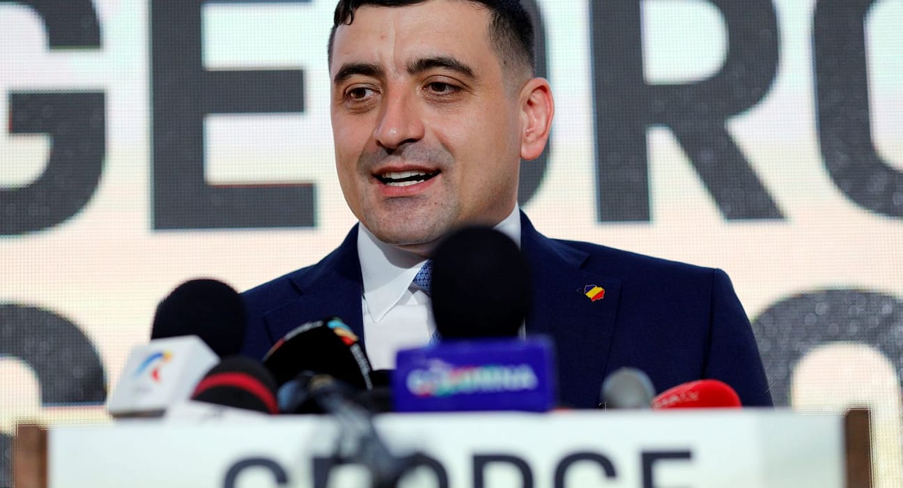 Simion îndeamnă lumea să iasă în stradă, dar el nu va fi acolo. Cum comentează CTP: „Carevasăzică, duceți-vă voi, legiunea mea de fraieri, că pentru mine e prea periculos”