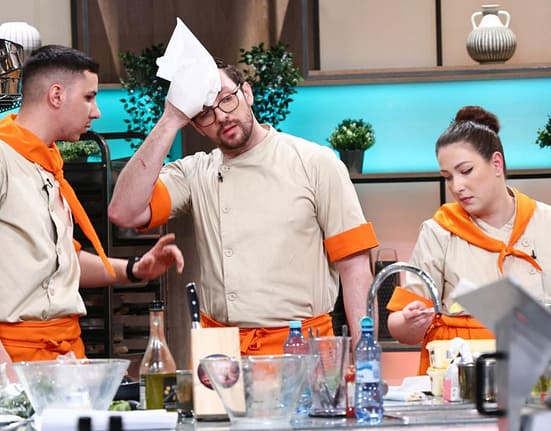 Chefi la cuțite, lider de audiență cu ediția de ieri. Diseară: al zecelea battle aduce o epopee culinară cu meniu grecesc și o lovitură amețitoare de amuletă