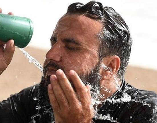 Ce nu e bine să faci pe timp de caniculă. 8 sfaturi pentru a face față temperaturilor ridicate