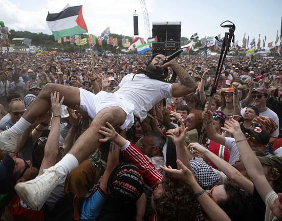 Scandări anti-Israel la Glastonbury: „Moarte pentru IDF” / Replica neașteptată a unui ministru britanic