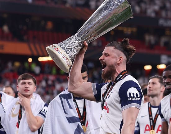 Radu Drăgușin, câștigător de Europa League! Imaginile bucuriei după Tottenham -0