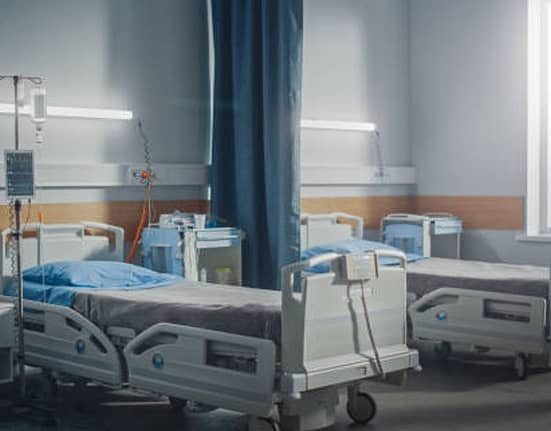 CNAS recunoaște: Nu sunt bani. Tratamentul bolnavilor de cancer a ajuns la mila creditelor de angajament, adică pe datorie