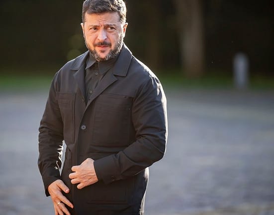 Președintele Ucrainei anunță că a ajuns  la un „mega acord” cu SUA pentru achiziția de arme. Valoarea este uriașă