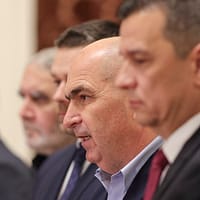 Prima ședință a coaliției, pe fondul nemulțumirilor din PSD privind tăierea finanțărilor pentru proiecte