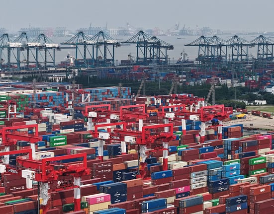 „Ne confruntăm cu o situație foarte gravă și complexă”. China admite că are o problemă și pregătește soluții