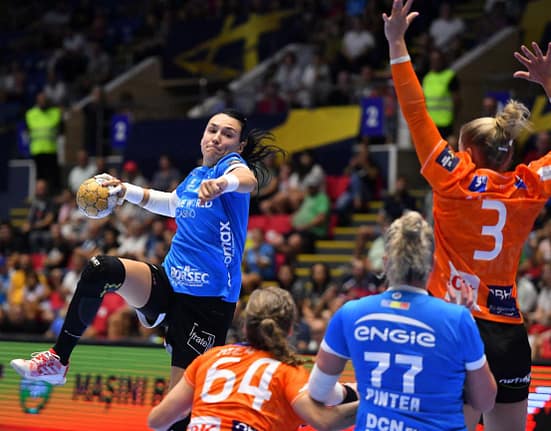 Cristina Neagu se retrage astăzi din handbal: cariera fabuloasă, prezentată în cifre de GSP