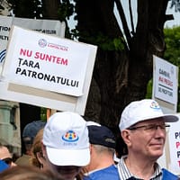 Sindicaliștii ies în stradă luni, în jurul Parlamentului. Cartel Alfa: „Guvernul lovește în demnitatea angajaților”