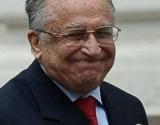 Starea de sănătate a lui Ion Iliescu, în ușoară ameliorare. „Este stabil cardiac și s-au echilibrat parametrii respiratorii”