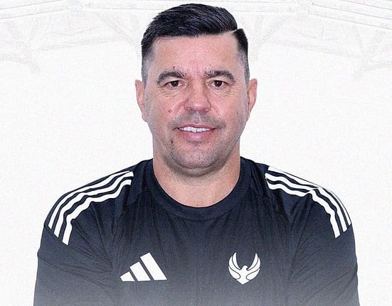Cosmin Contra, prezentat la noua echipă! La ultimul club a rezistat trei săptămâni