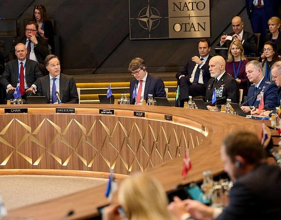 Europa îl acuză pe Putin că mimează interesul pentru pace. Aliații cresc sprijinul pentru Ucraina