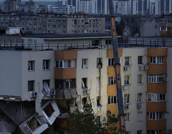 Guvernul explică de ce oamenii care locuiau în blocul cu explozia din Rahova nu vor primi apartamente „la cheie”